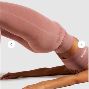 Gymshark studio seamless legging set blush
